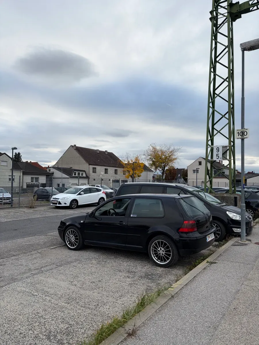 Volkswagen Golf 2002 photo 2