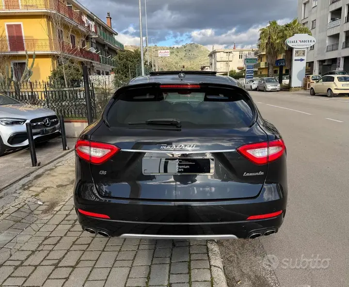 Maserati Levante 2017 photo 4
