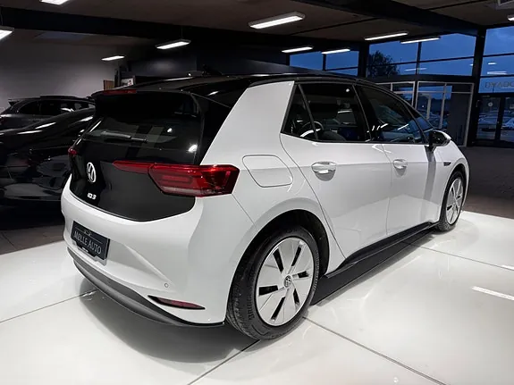 Volkswagen Id.3 2023 photo 3
