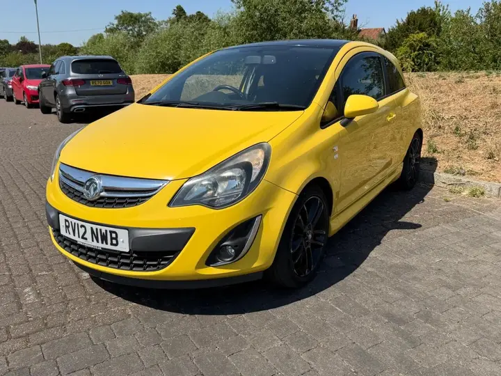 Vauxhall Corsa 2012 photo 3