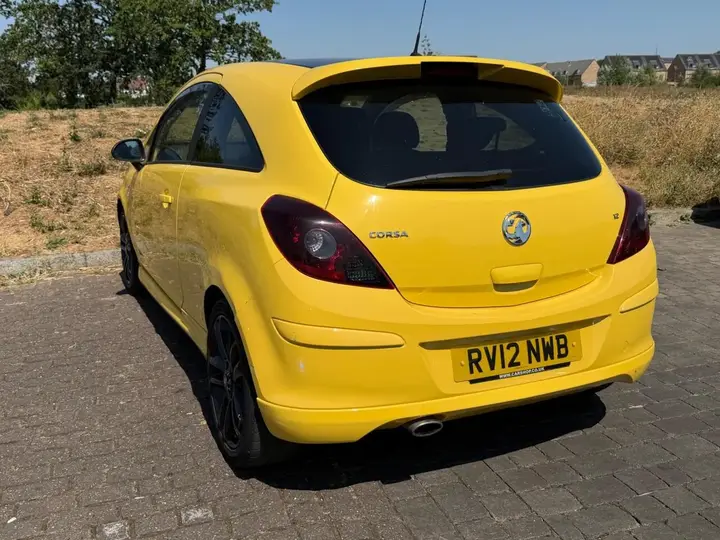 Vauxhall Corsa 2012 photo 4
