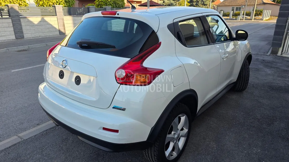 Nissan Juke 2012 photo 4