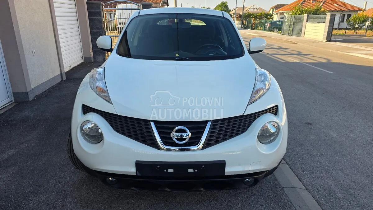 Nissan Juke 2012 photo 2