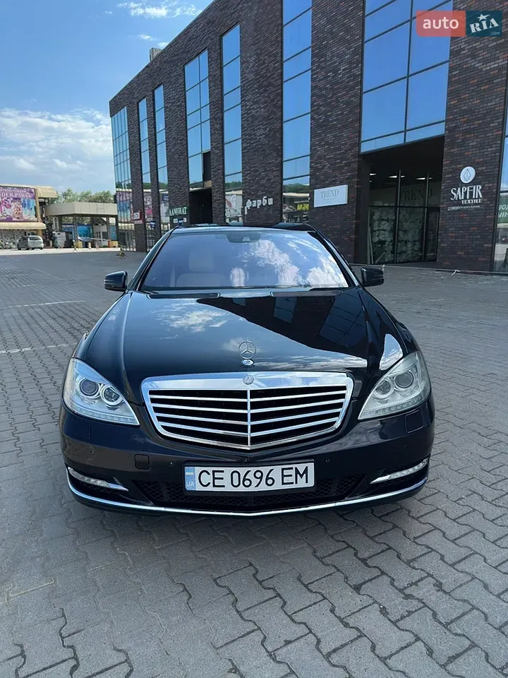 Mercedes-Benz S-Class 2010 photo 2