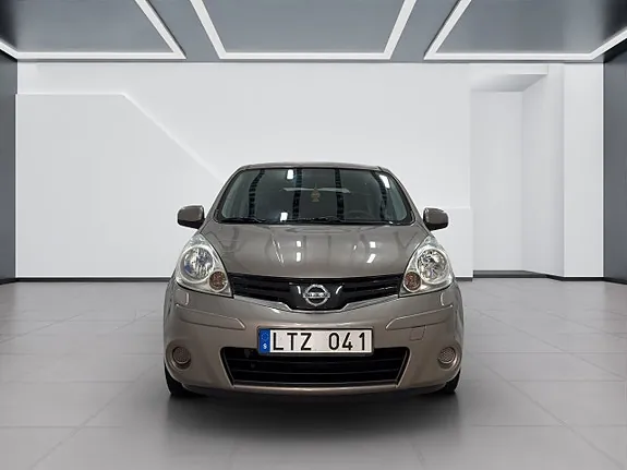 Nissan Note 2011 photo 3
