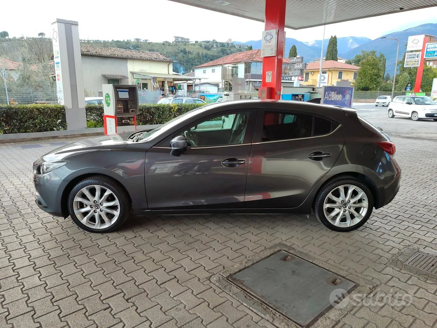 Mazda 3 2016 photo 2