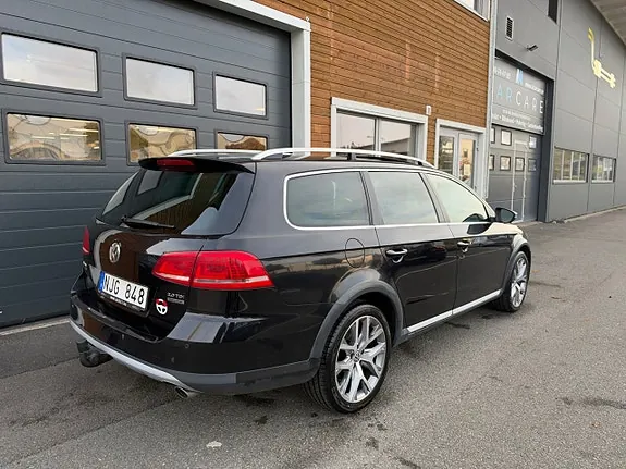 Volkswagen Passat Alltrack 2014 photo 2