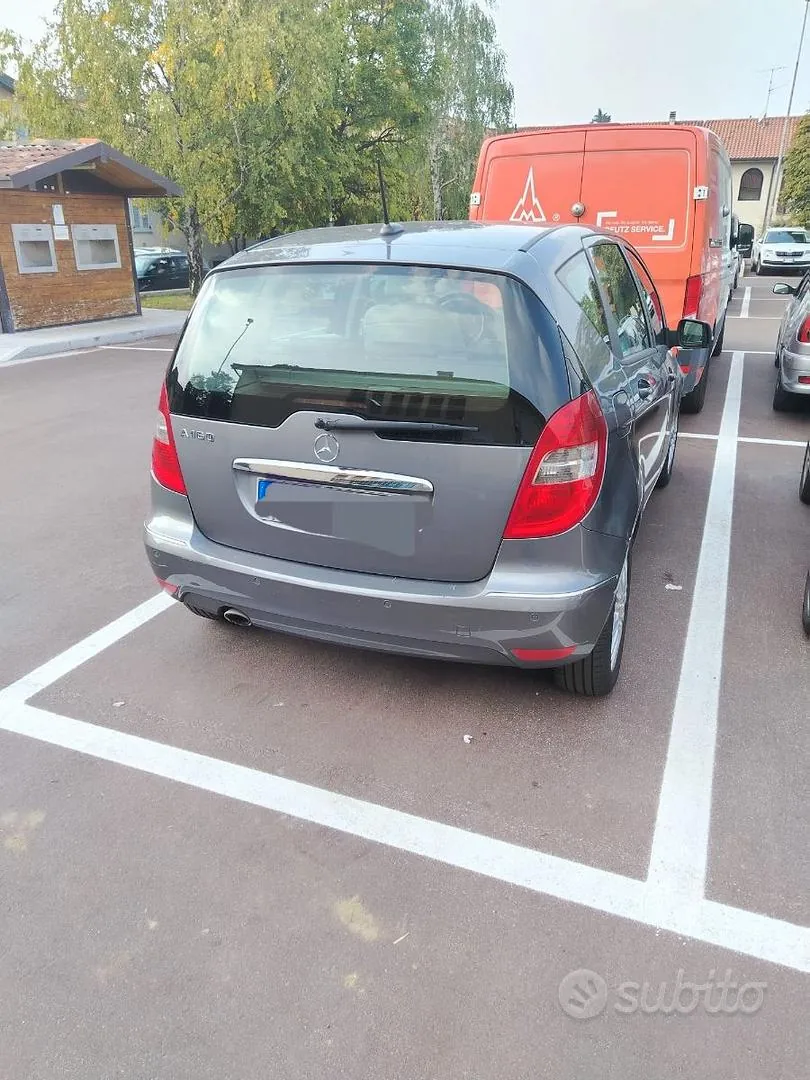 Mercedes-Benz A-Class 2010 photo 3