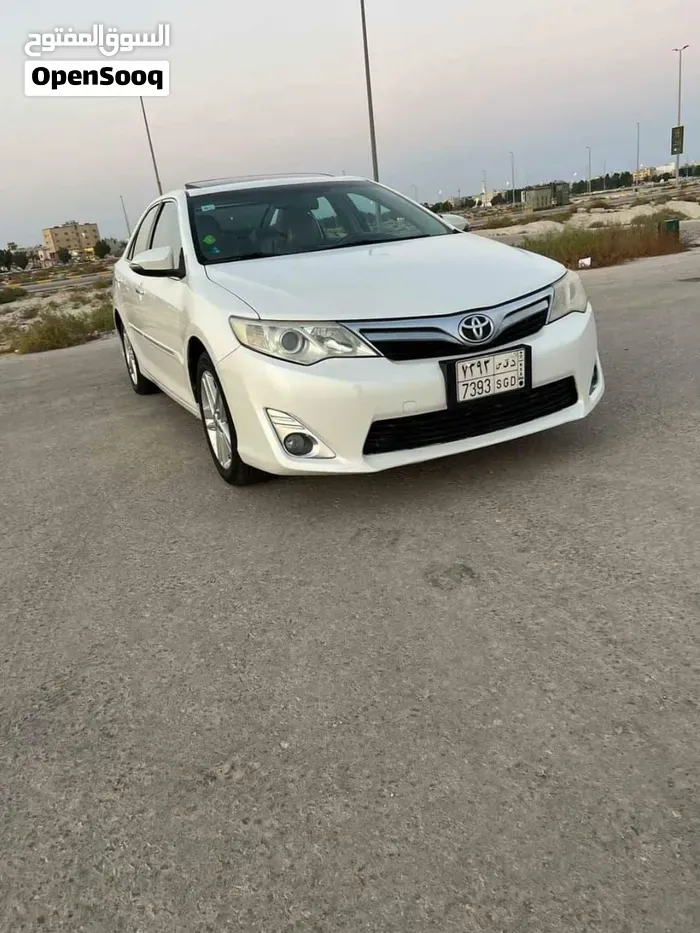 Toyota Camry 2014 photo 2