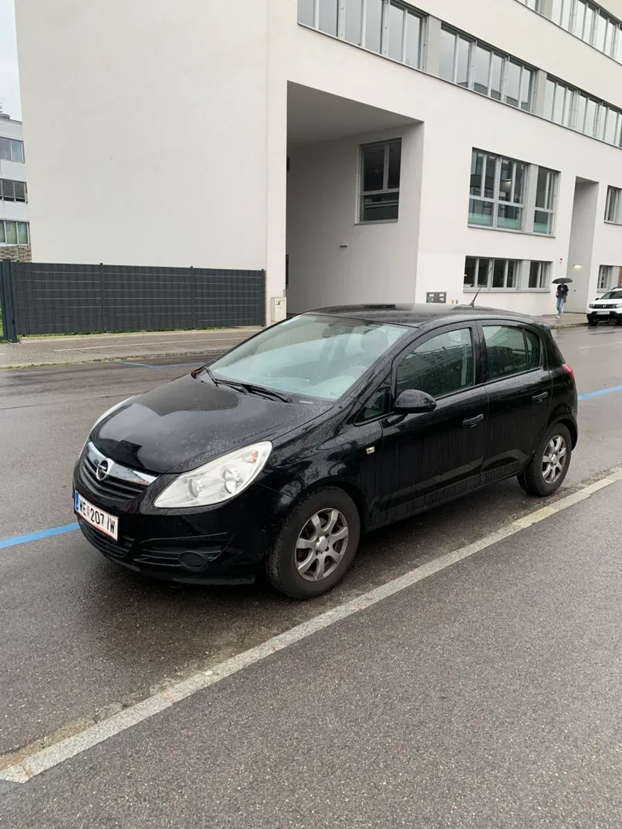 Opel Corsa 2011 photo 3