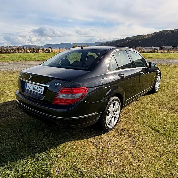 Mercedes-Benz C200 D 2008 photo 3