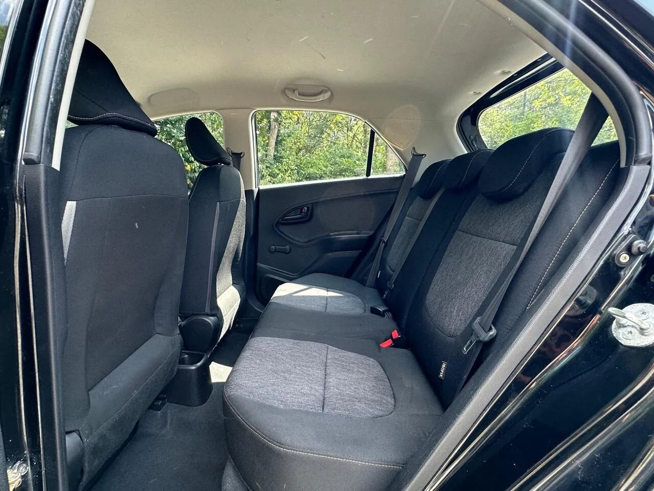 Kia Picanto 2011 photo 3