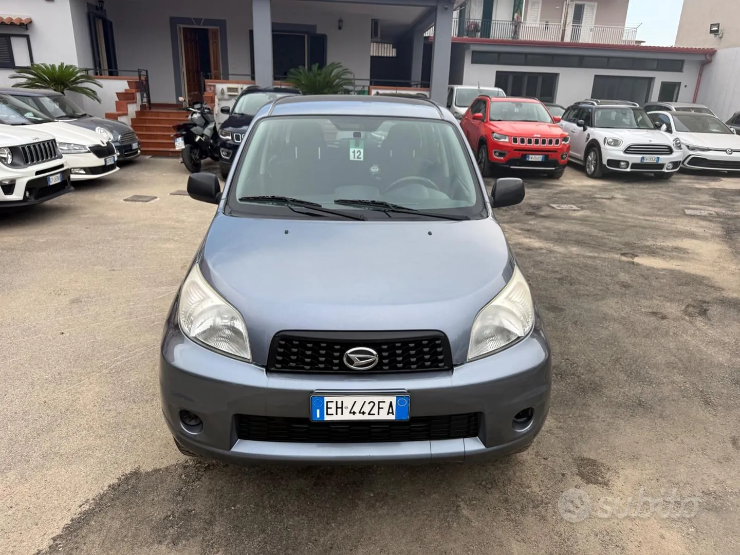Daihatsu Terios 2011 photo 2