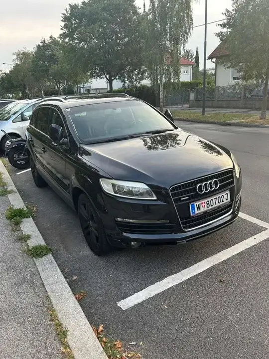 Audi Q7 2006 photo 2