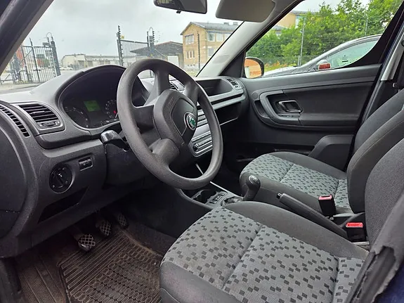 Skoda Roomster 2011 photo 5