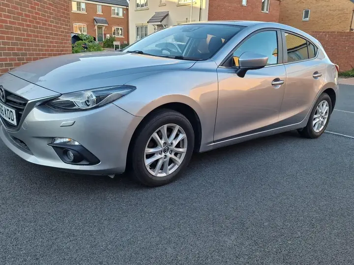 Mazda Mazda3 2016 photo 2