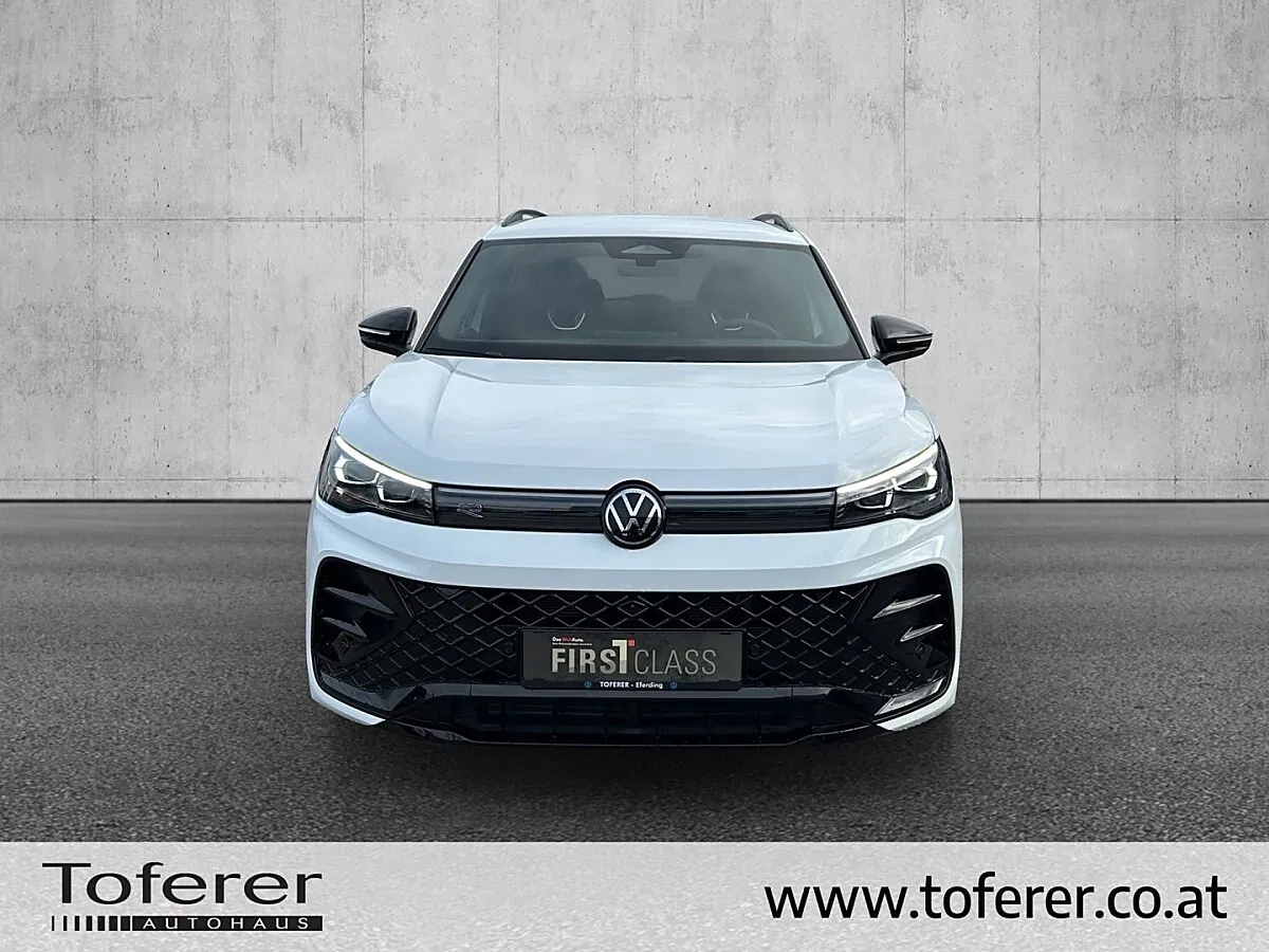 Volkswagen Tiguan 2024 photo 2