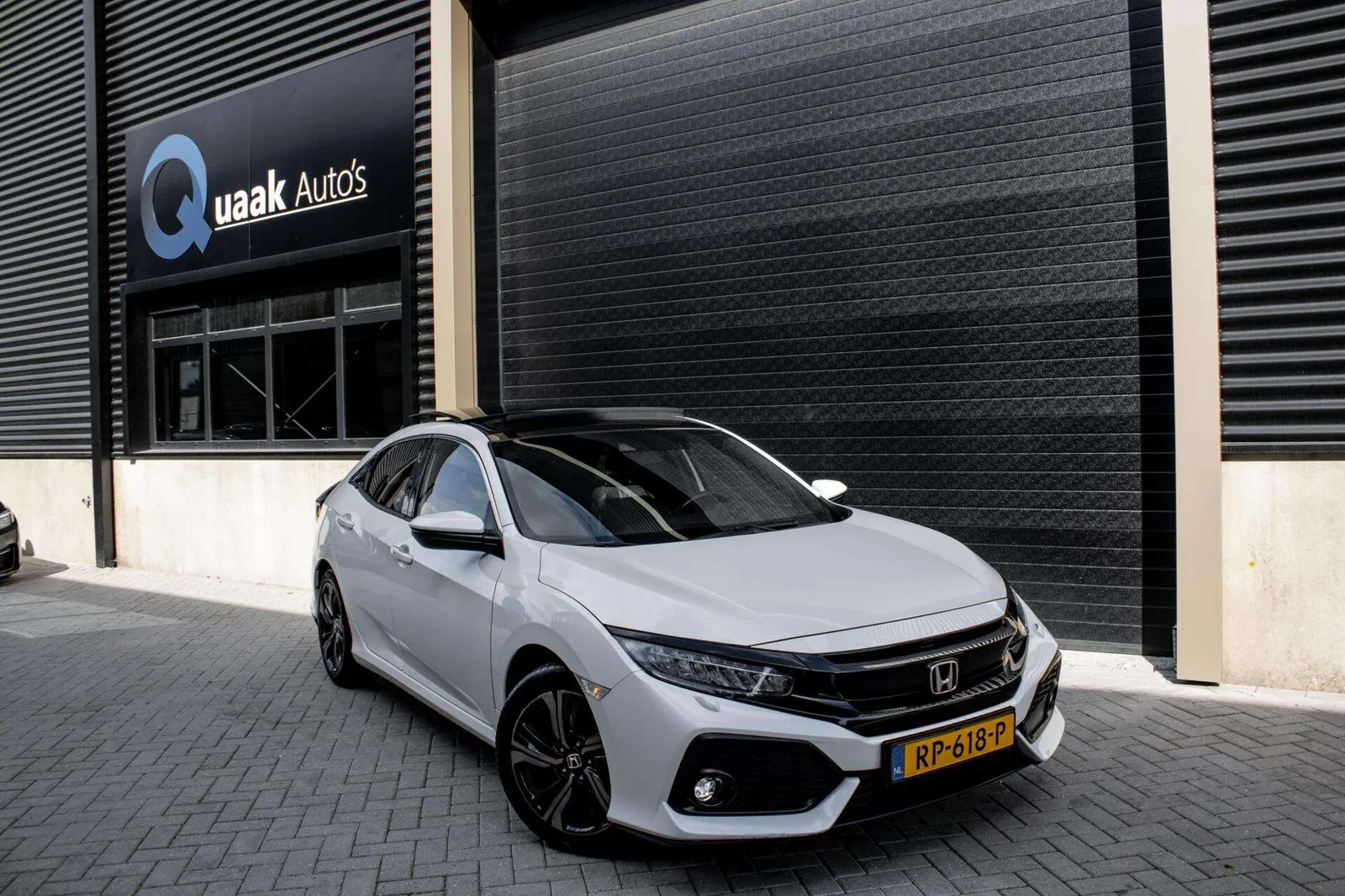Honda Civic 2018 photo 3