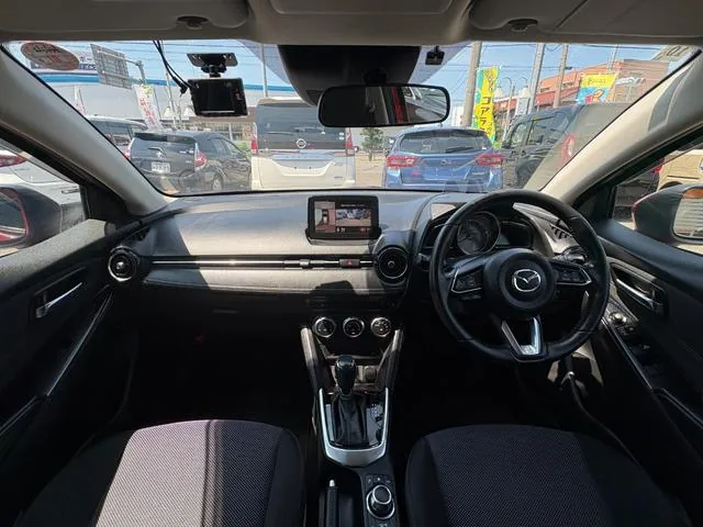 Mazda Demio 2018 photo 4
