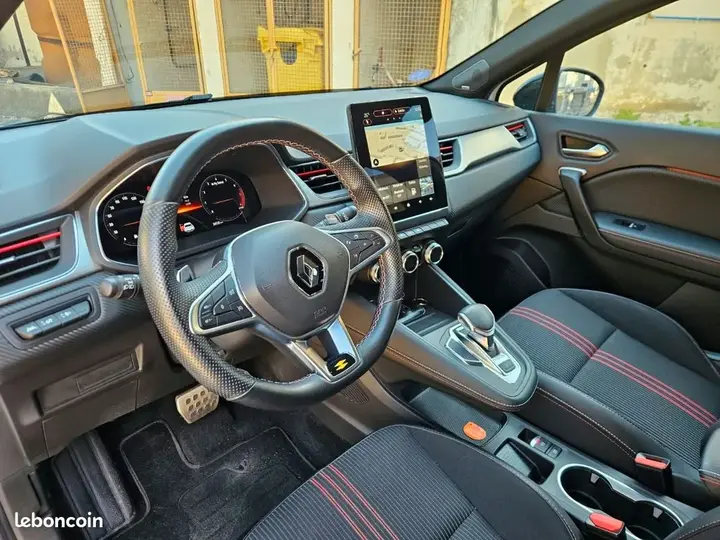 Renault Captur 2023 photo 3