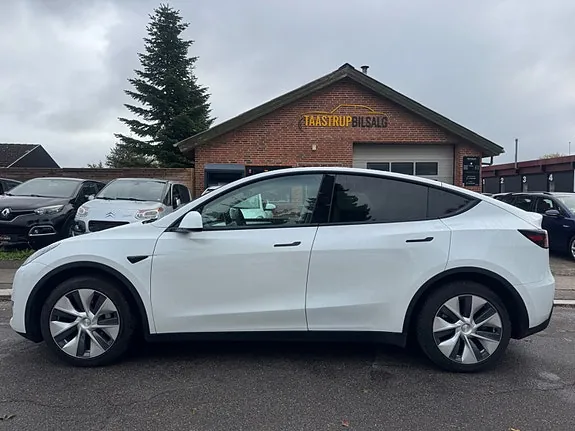 Tesla Model Y 2021 photo 3