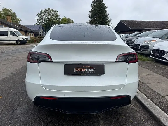 Tesla Model Y 2021 photo 5