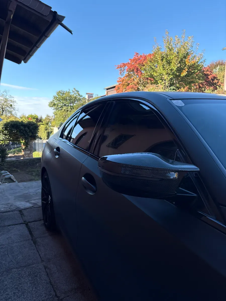 BMW 3 Series 2021 photo 3