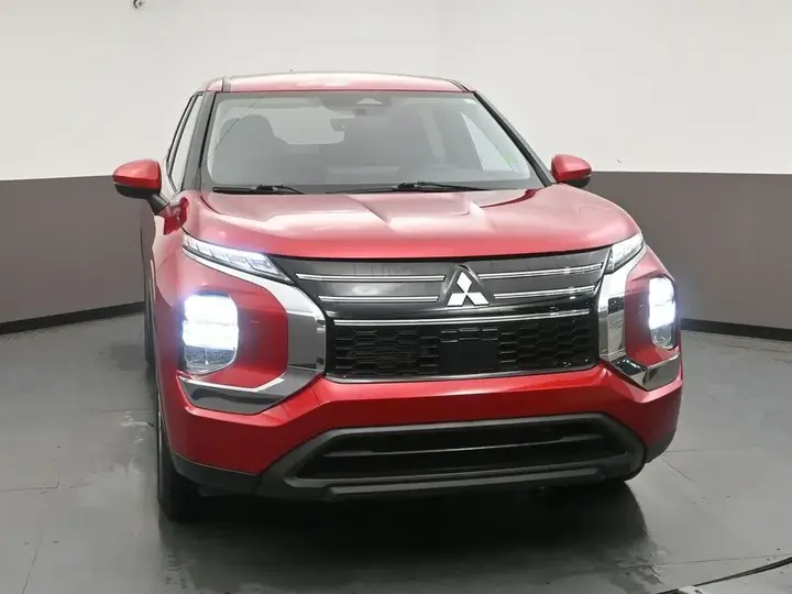 Mitsubishi Outlander 2026 photo 2