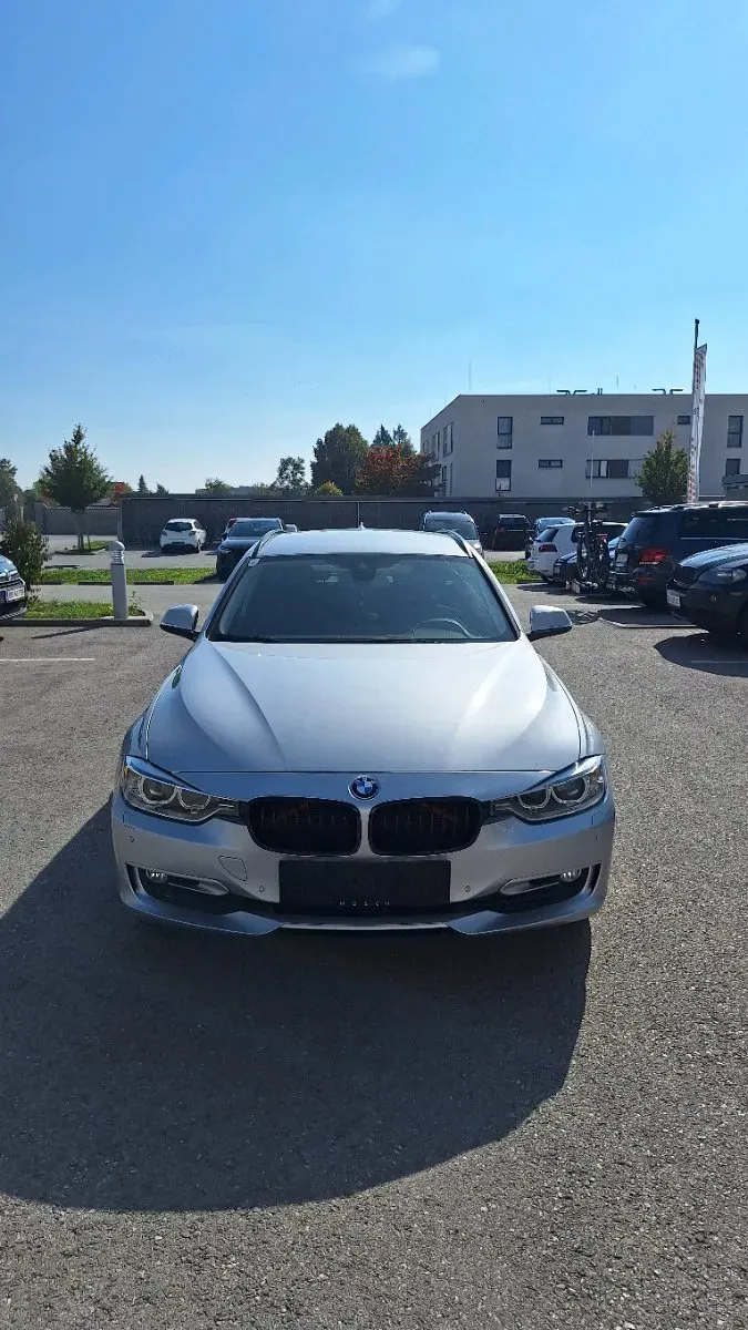 BMW 3 Series 2013 photo 2