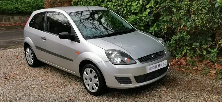 Ford Fiesta 2008 photo 2