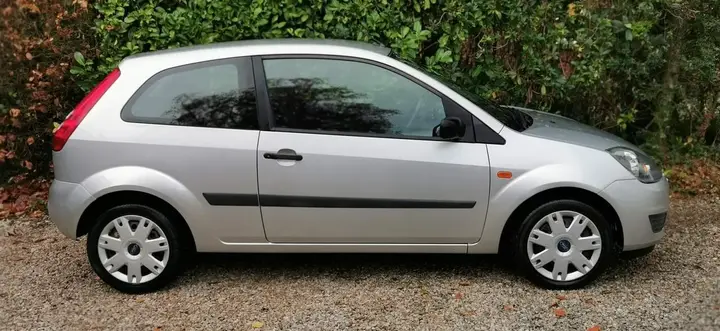 Ford Fiesta 2008 photo 3