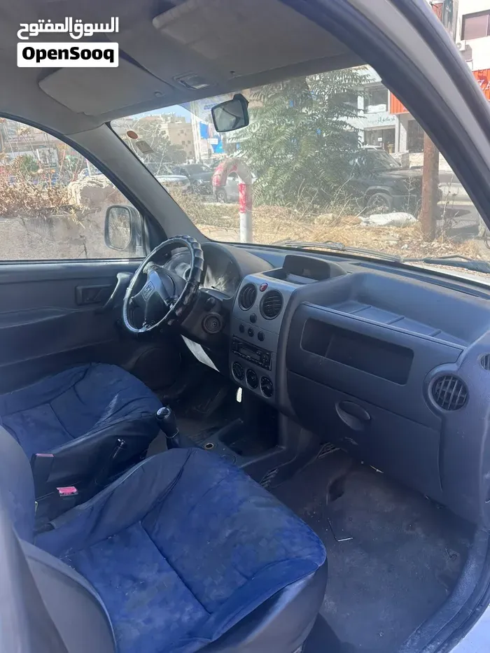 Peugeot 2008 2008 photo 4