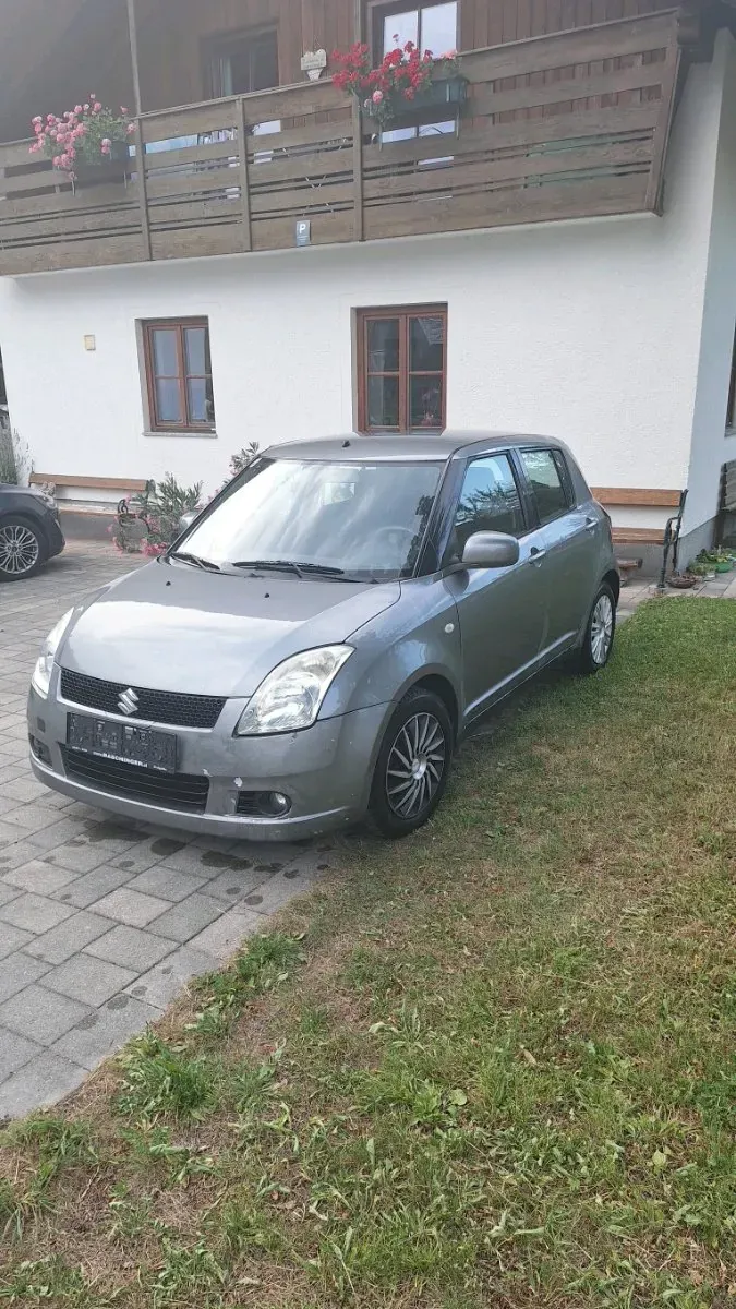 Suzuki Swift 2007 photo 3