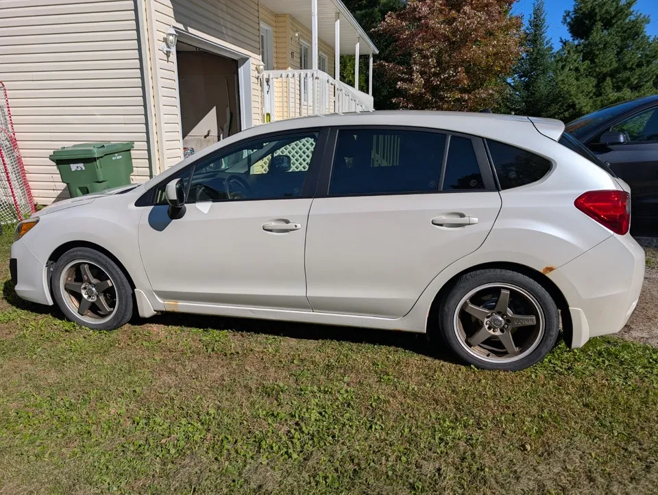Subaru Impreza 2014 photo 2