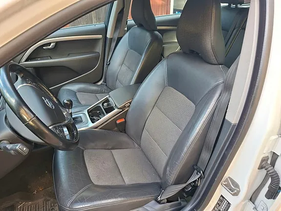 Volvo V70 2015 photo 4