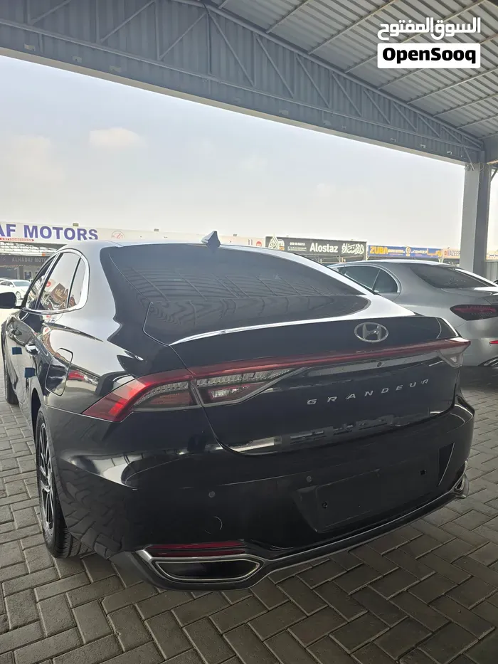 Hyundai Azera 2022 photo 3