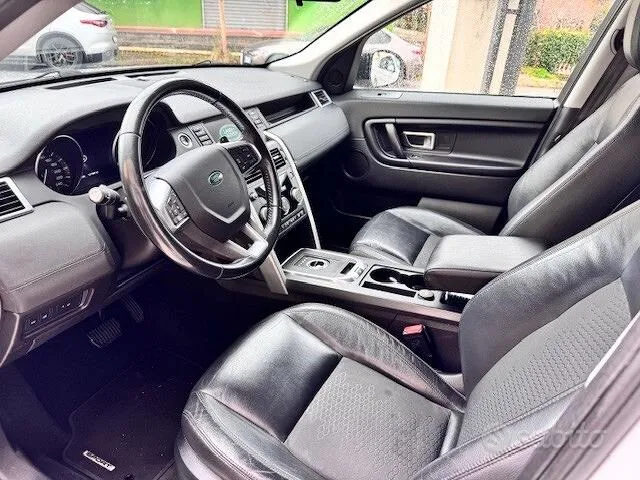 Land Rover Discovery Sport 2016 photo 5