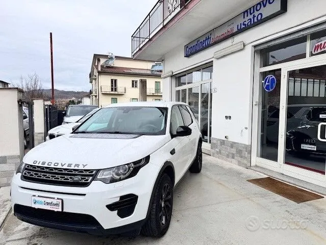 Land Rover Discovery Sport 2016 photo 2