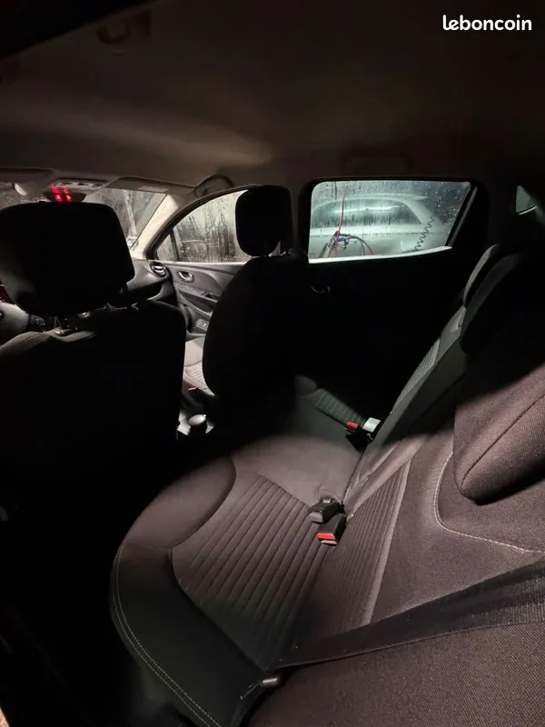 Renault Clio 2016 photo 3
