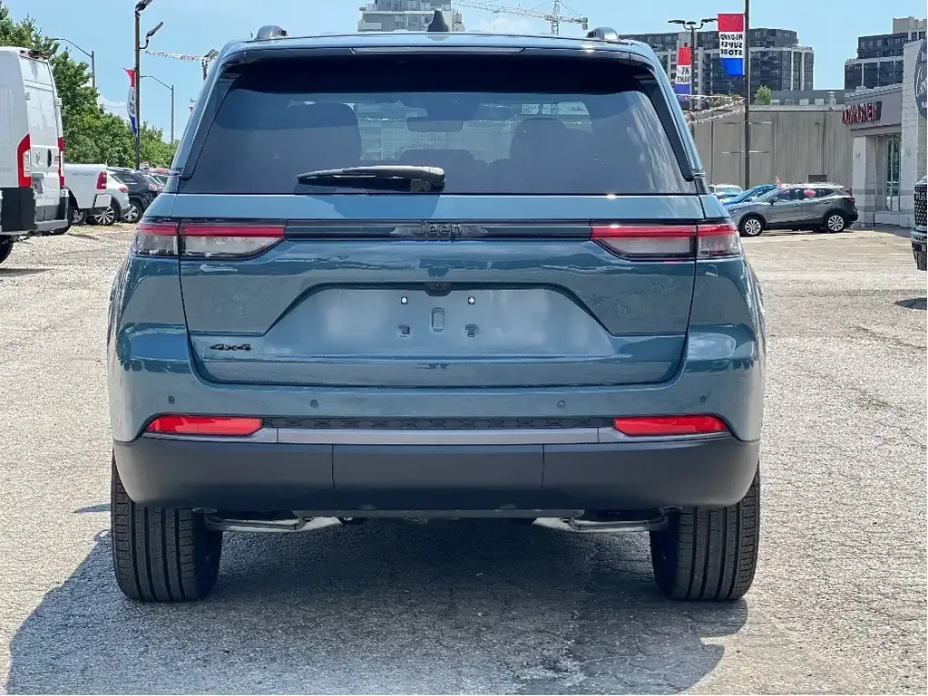 Jeep Grand Cherokee 2026 photo 5