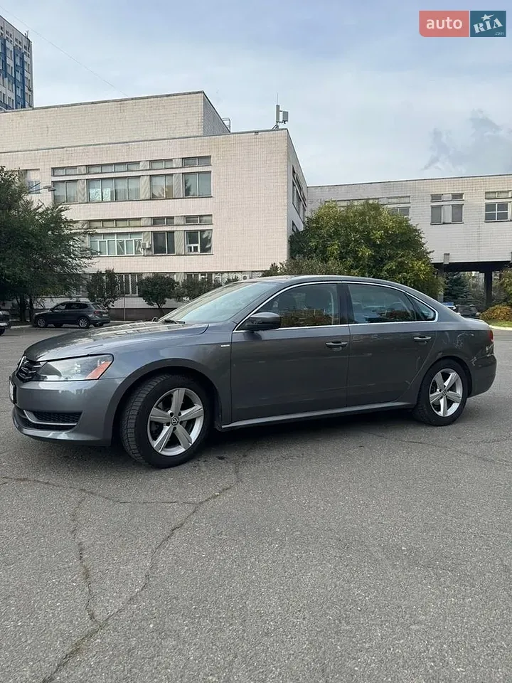 Volkswagen Passat 2013 photo 3