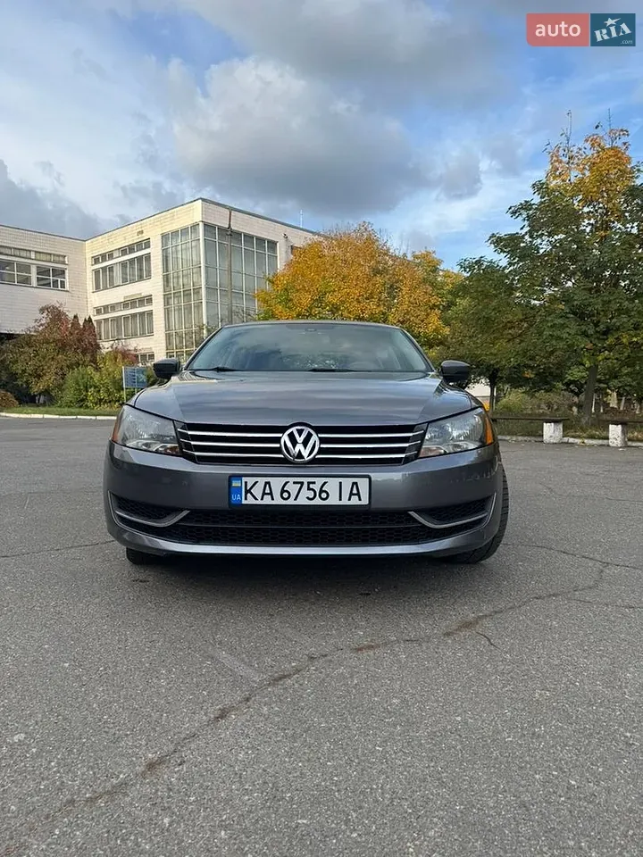 Volkswagen Passat 2013 photo 2