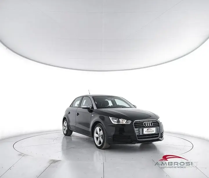 Audi A1 2015 photo 2