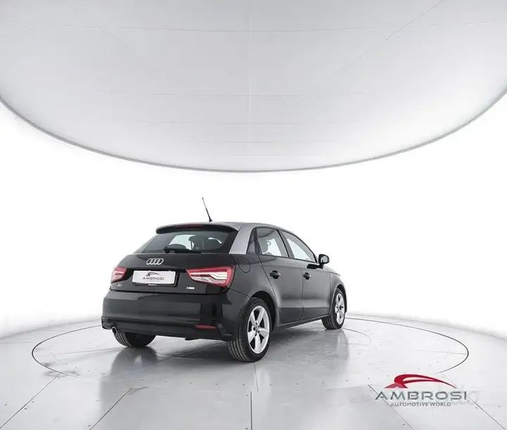 Audi A1 2015 photo 3