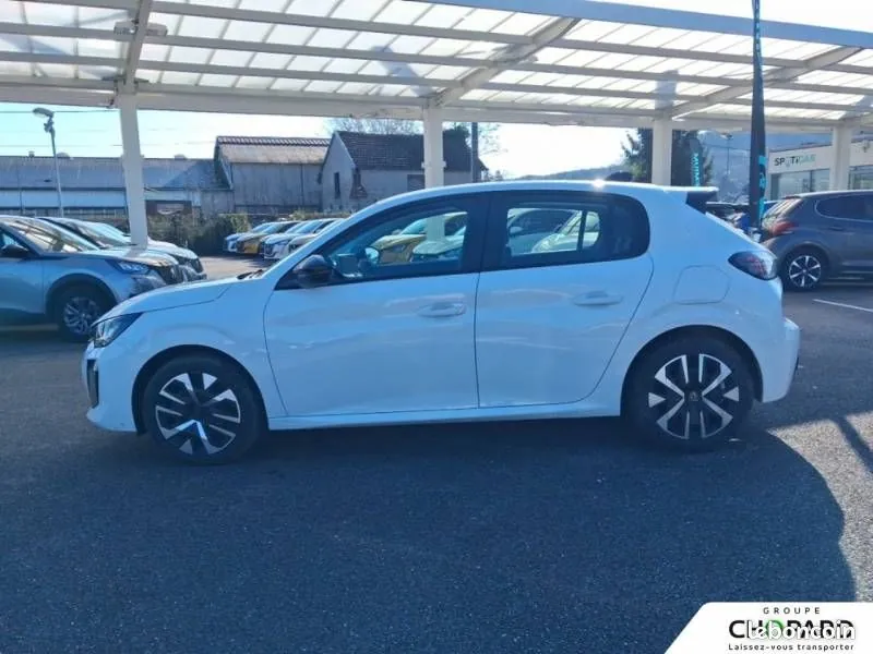Peugeot 208 2024 photo 3