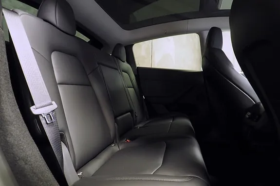 Tesla Model Y 2024 photo 5