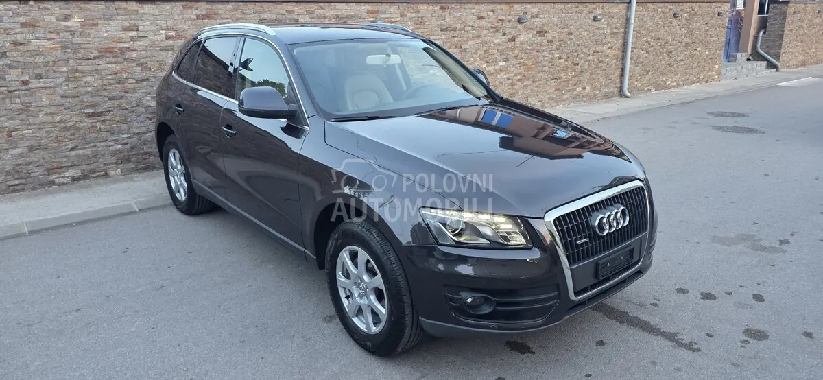 Audi Q5 2009 photo 4