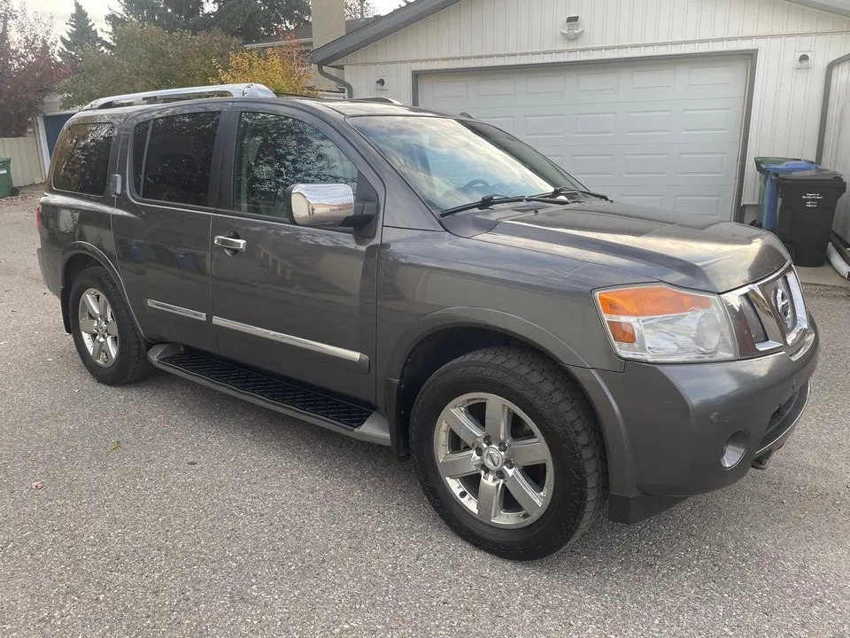 Nissan Armada 2010 photo 2