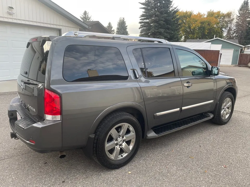 Nissan Armada 2010 photo 3