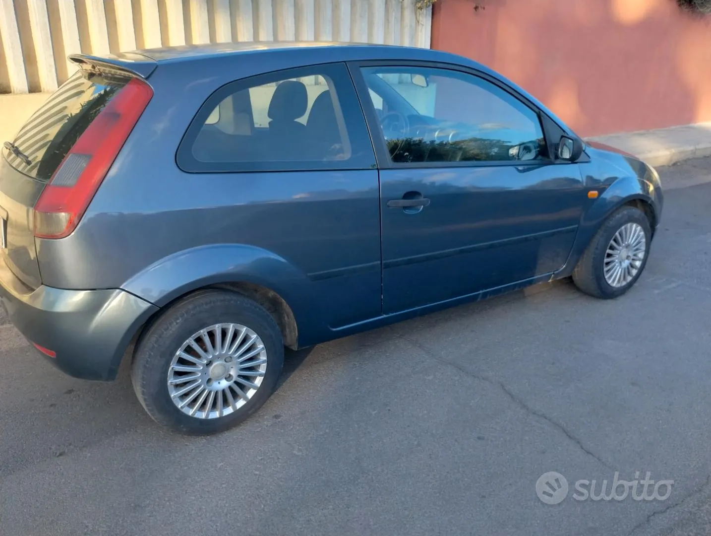 Ford Fiesta 2005 photo 4